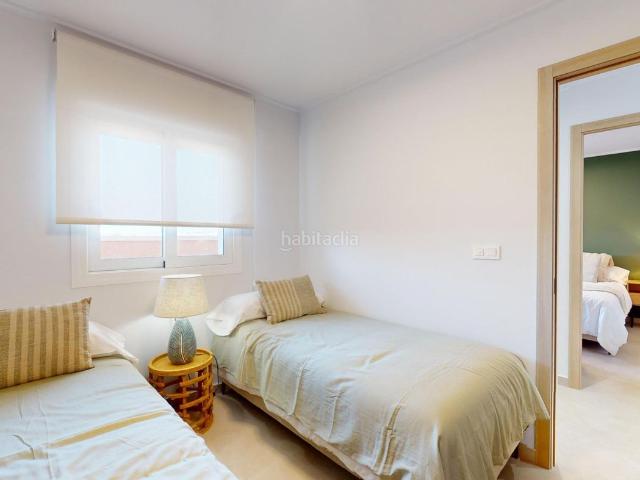Ático en venta en Pilar de la Horadada, Pilar de la Horadada Ciudad. Ático de 3 dormitorios con solarium privado y jacuzzi en Pilar de la Horadada, Costa Blanca. Áticos Pilar de la.