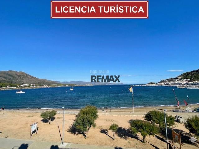 Ático en venta en Port de la Selva El Costa Brava. Ático en primera línea de mar con licencia turística y vistas panorámicas en Port de la Selva. Áticos Port de la Selva.