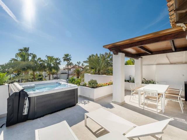 Ático en Venta en Puerto Banús