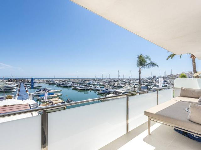 Ático en Venta en Puerto Banús