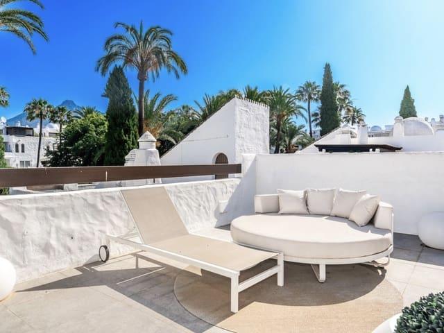 Ático en venta en Puerto Banus, Málaga Costa del Sol