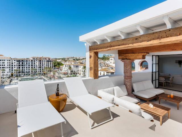 Ático en Venta en Puerto de la Duquesa