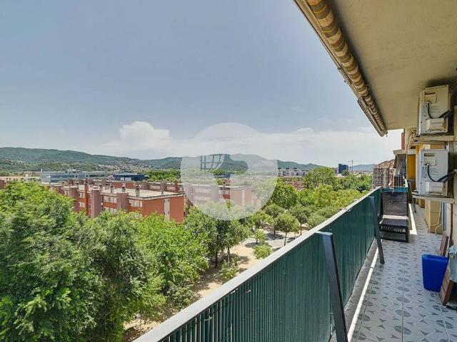 Ático en venta en rambla De Pompeu Fabra, Mollet del Vallès, de 107 m² 3 habitaciones por 305.000
