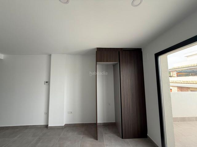 Ático en venta en Riba roja de Túria. SE ENDE ÁTICO OBRA NUEVA. Áticos Riba roja de.