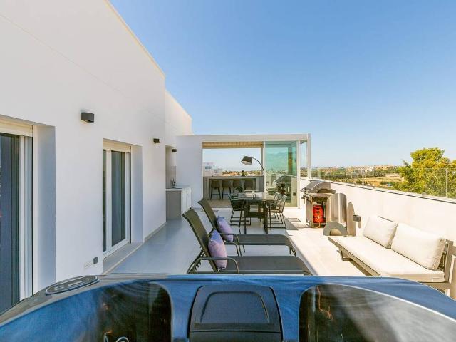 Ático en Venta en Rodeo Alto Guadaiza La Campana