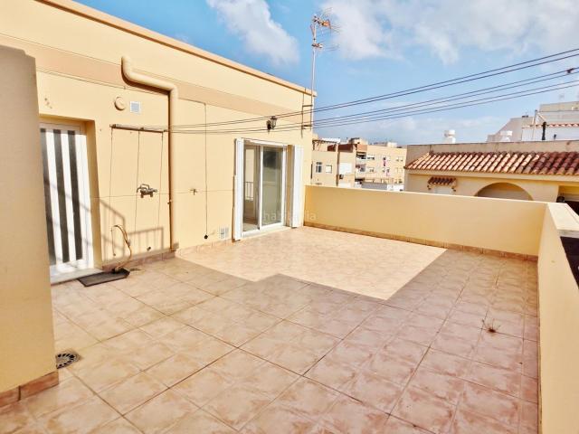 Ático en venta en Roquetas de Mar, El Puerto La Romanilla. ÁTICO SKYLOUNGE DONDE EL MEDITERRÁNEO ES TU SALÓN. Áticos Roquetas de.