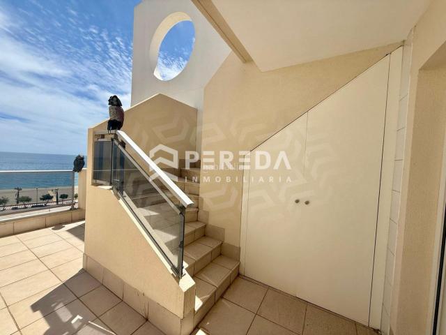 Ático en venta en Roquetas de Mar, Las Salinas. Ático exclusivo en primera línea de playa con impresionantes vistas al mar Residencial Mar y Sal. Áticos Roquetas de.