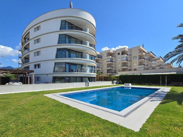 Ático en venta en Roses, Salatar Costa Brava. Ático en 1º línea con solárium, preciosas vistas y licencia turística. Áticos.