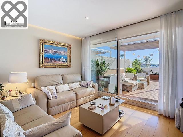 Ático en venta en Sant Feliu de Llobregat, Centre Can Nadal. ESPECTACULAR ÁTICO CON TERRAZA FRENTE AL BARÇA. Áticos Sant Feliu de.