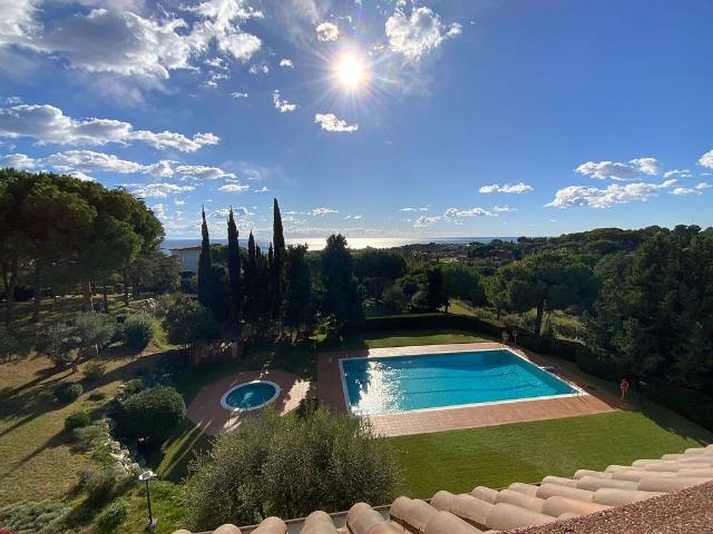 Ático en venta en Sant Vicenç de Montalt, de 195 m² 4 habitaciones por 695.000