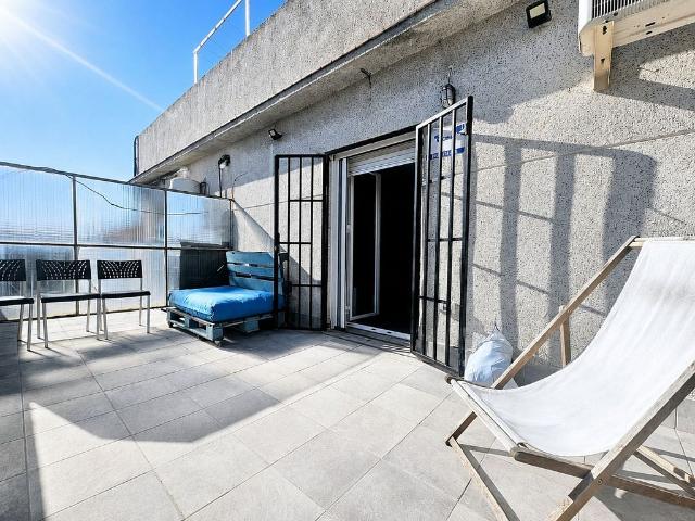 Ático en venta en Santa Coloma de Gramanet, de 76 m² 3 habitaciones por 249.900