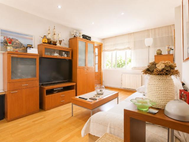 Ático en venta en Santa Coloma de Gramenet, Singuerlín. ÁTICO CON ESPECTACULAR TERRAZA DE 40 m JUNTO AL PARQUE EUROPA. Áticos Santa Coloma de.