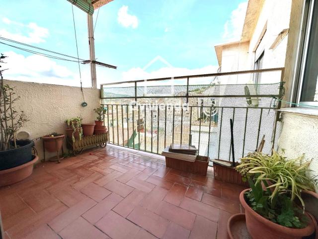 Ático en venta en Santa Coloma de Gramenet, Singuerlín. Ático de 3 habitaciones en Santa Coloma de Gramanet. Áticos Santa Coloma de.