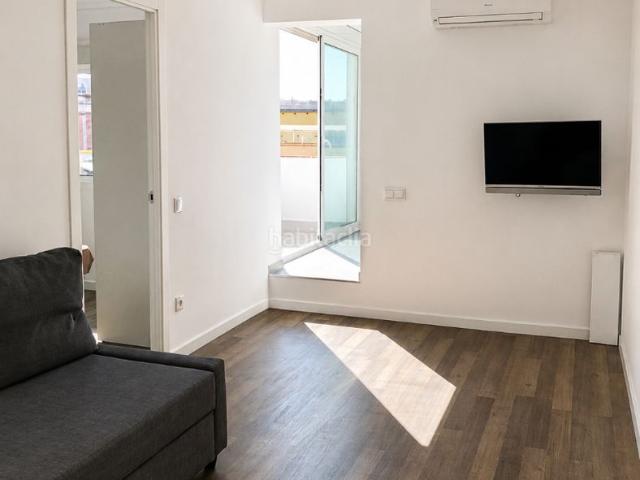 Ático en venta en Santa Coloma de Gramenet, Riu Sud. Ático reformado con terraza. Áticos Santa Coloma de.