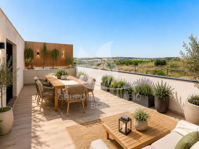 Ático en venta en Santa Perpètua de Mogoda. Atico Duplex de obra nueva listo para escriturar. Áticos Santa Perpètua de.