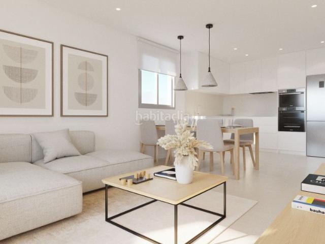Ático en venta en Santa Pola, Playa Tamarit Playa Lissa. Ático de 3 dormitorios y 2 baños con piscina y jardín, a 100 m de la playa en Santa Pola. Áticos Santa.