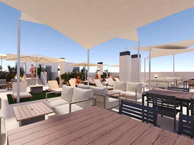 Ático en venta en San Miguel de Salinas. Ático de 2 dormitorios y 1 baño con piscina y jardín en San Miguel de Salinas. Áticos San Miguel de.
