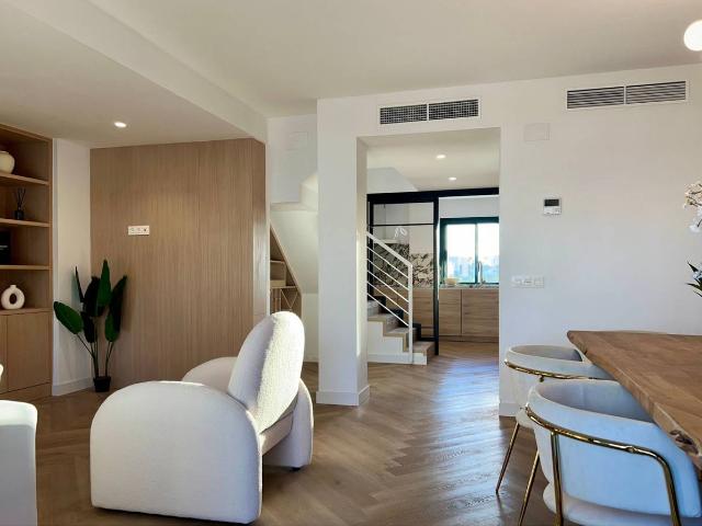 Ático en Venta en San Pedro de Alcántara pueblo