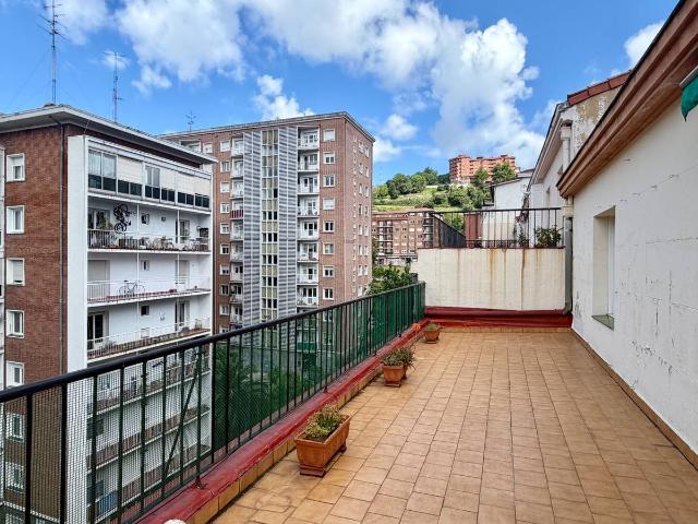 Ático en Venta en San Pedro de Deusto La Ribera