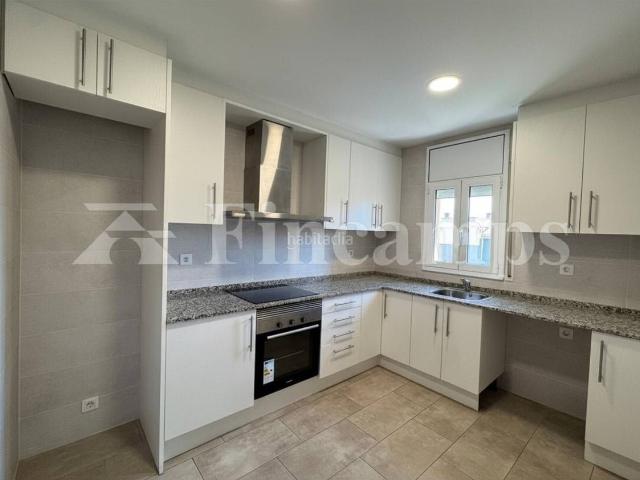 Ático en venta en Sabadell, Centre. Àtic amb sortida i 4 habitacions a ple centre. Áticos.