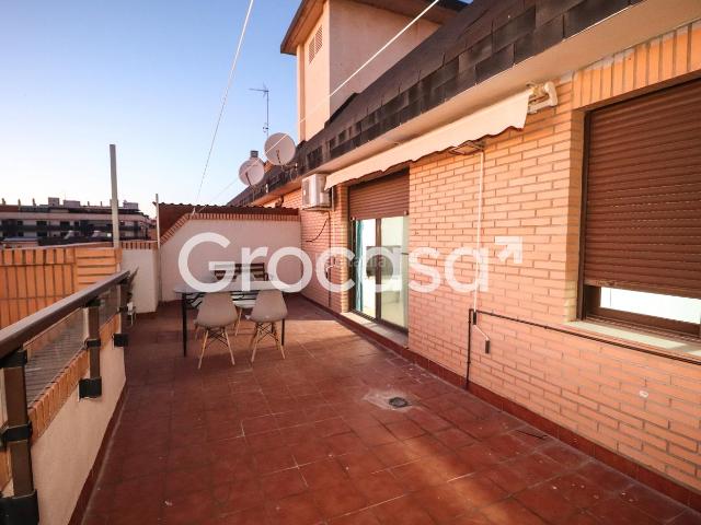 Ático en venta en Sagunt, Avenida de Abril 9 de Octubre. ATICO EN FINCA DE OBRA JOVEN. Áticos.