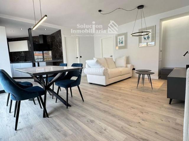 Ático en venta en Salamanca, San Vicente Las Úrsulas. ÁTICO DE LUJO A ESTRENAR EN PLENO CENTRO DE SALAMANCA, CALLE PEÑA PRIMERA. Áticos.