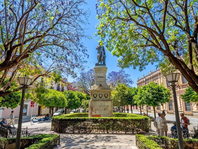 Ático en venta en Sevilla, Arenal Museo. Hove Properties presenta en exclusiva este espectacular ático premium en pleno centro de Sevilla, una vivienda totalmente reformad. Áticos.