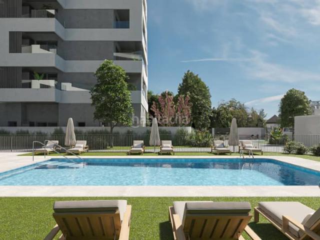 Ático en venta en Sevilla, Santa Clara. Torre Althea. Áticos.
