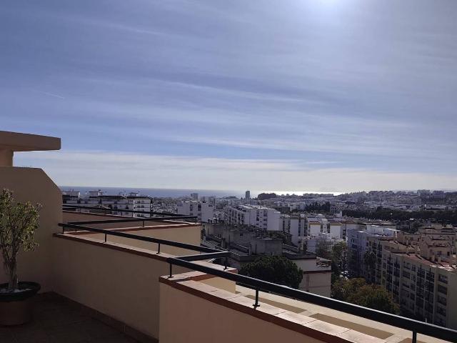 Ático en Venta en Sierra de Estepona Avda. de Andalucía