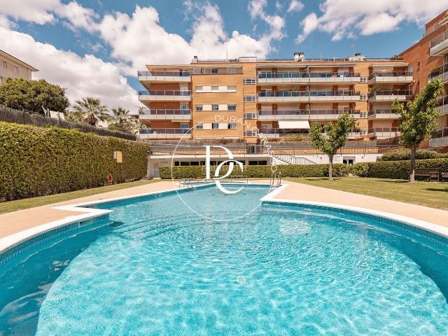 Ático en venta en Sitges, Can Pei Costa Dorada. Ático de 159 m2 con vistas y terraza en venta en Sitges. Áticos.