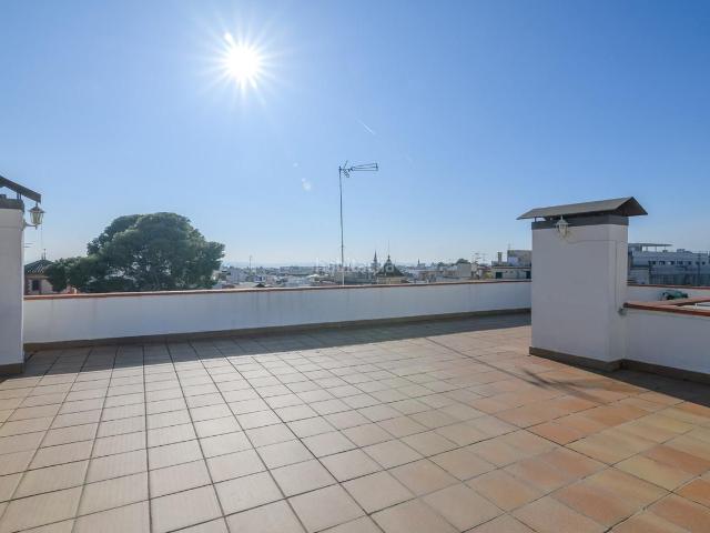 Ático en venta en Sitges, Els Molins Pins Vens Costa Dorada. ÄTICO CON GRAN TERRAZA Y PARKING INCLUIDO SITGES CENTRO. Áticos.