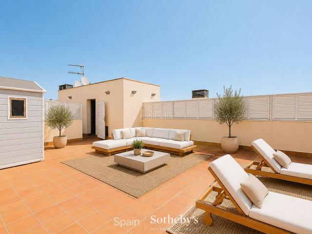 Ático en venta en Sitges, La Plana Costa Dorada. Ático con terraza y vistas panorámicas en La Plana, Sitges. Áticos.
