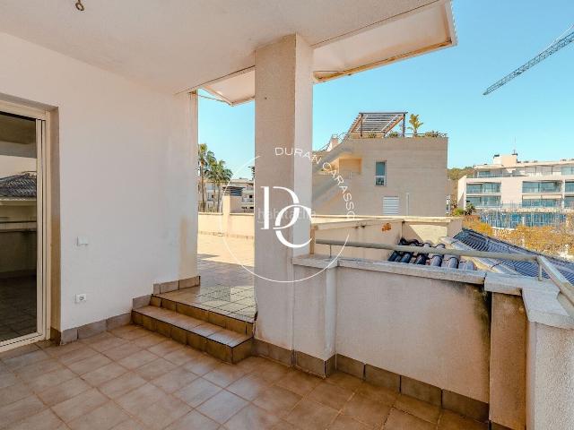 Ático en venta en Sitges, La Plana Costa Dorada. Ático de 89 m2 con terraza en venta en Can Pei, Sitges. Áticos.