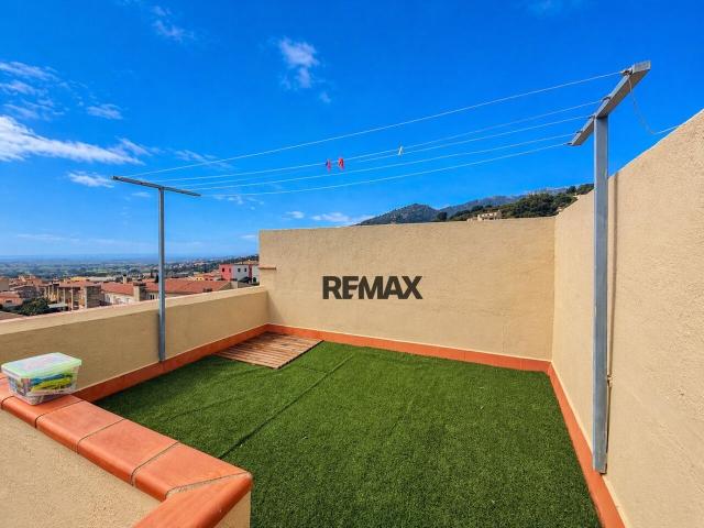 Ático en venta, Palau saverdera, Girona
