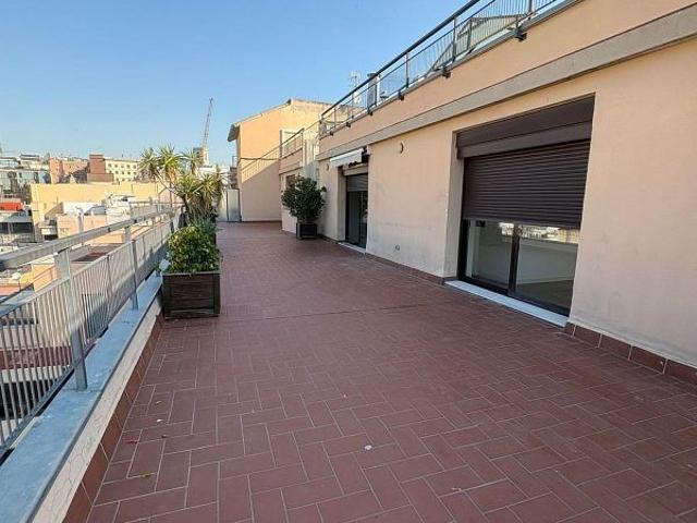 Ático en alquiler en avenida Del de L'àngel, Barcelona, de 90 m² 2 habitaciones por 2.225
