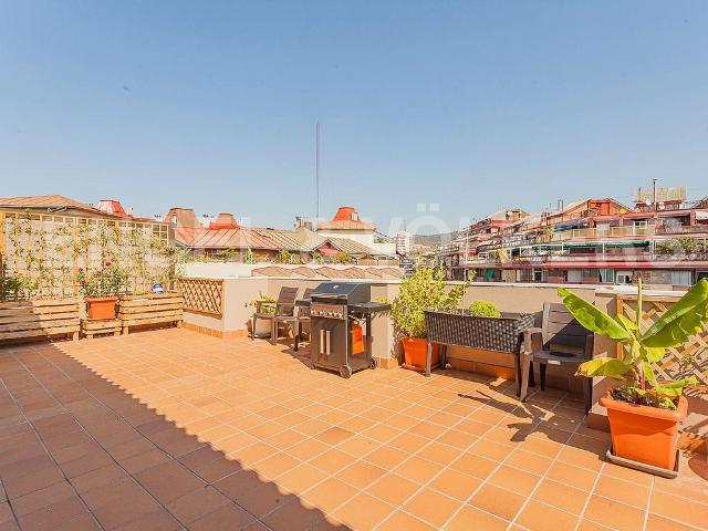 Ático en alquiler en Barcelona, de 120 m² 4 habitaciones por 2.700