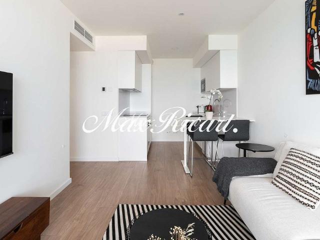 Ático en alquiler en Barcelona, de 50 m² 2 habitaciones por 1.900