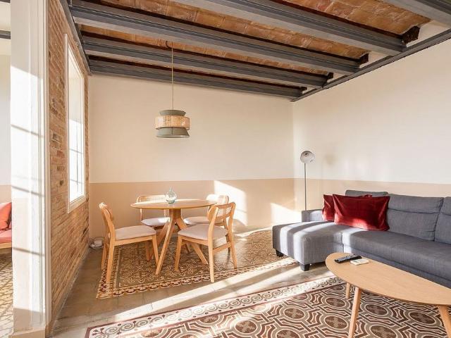 Ático en alquiler en Barcelona, de 63 m² 1 habitación por 2.000