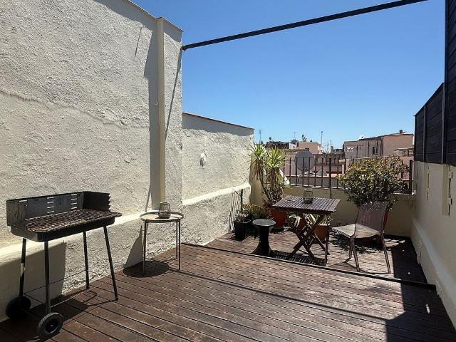 Ático en alquiler en calle Tigre, Barcelona, de 27 m² por 1.180