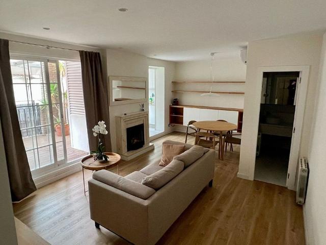 Ático en alquiler en calle De Minerva, Barcelona, de 61 m² 1 habitación por 1.800