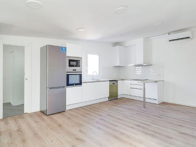 Ático en alquiler en calle De Sant Eusebi, Barcelona, de 50 m² 2 habitaciones por 1.450