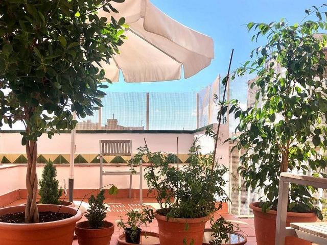 Ático en alquiler en calle De Santaló, Barcelona, de 65 m² 1 habitación por 1.739