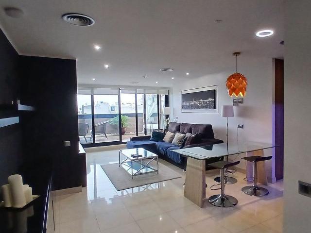 Ático en alquiler en calle Diputació, Barcelona, de 140 m² 3 habitaciones por 4.200