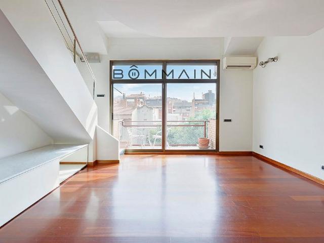 Ático en alquiler en calle Homer, Barcelona, de 68 m² 1 habitación por 1.462