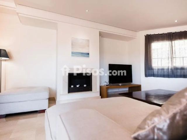 Ático en alquiler en Puerto Banús