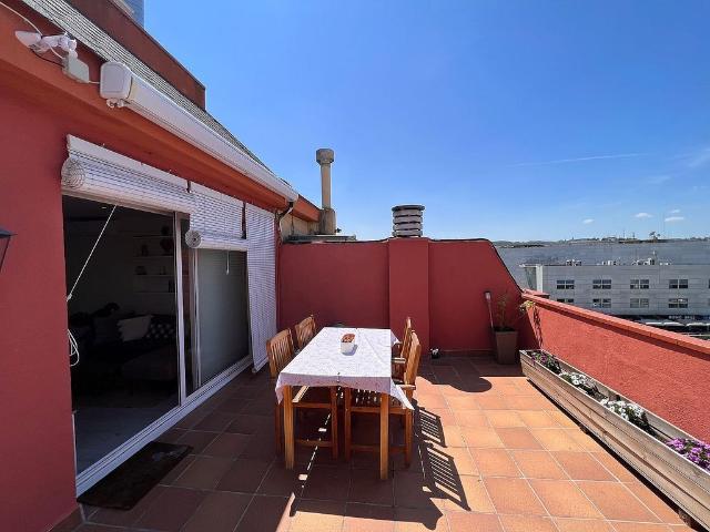 Ático en alquiler en rambla Del Celler, Sant Cugat del Vallès, de 56 m² 3 habitaciones por 1.543