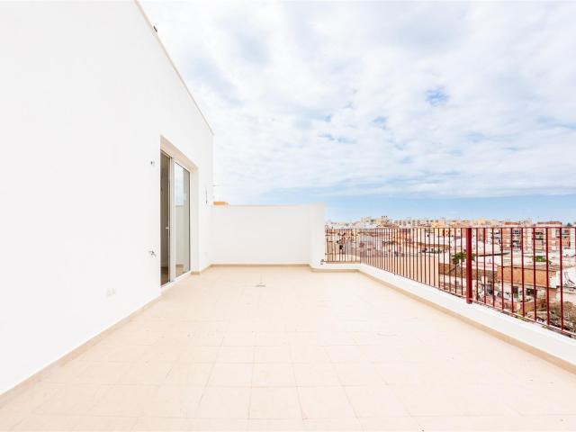 ¡Ático en el centro de la ciudad! 53m² Torre del Mar