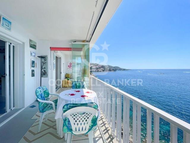 Ático en primera línea de mar en Roses, Costa Brava 0m² Roses