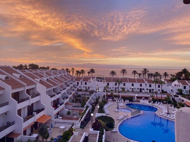Ático en Primera Línea en Parque Santiago 1 200m² Playa de las Américas