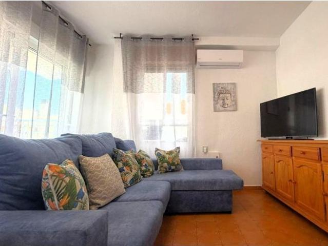 Ático esquinero luminoso y espacioso aprox. 86 m2 4.ª planta con balcón orientado al sur ¡y a ta